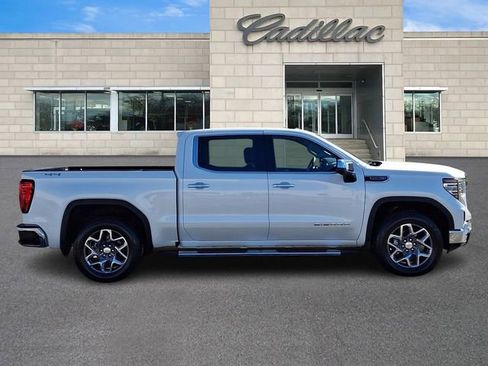 Used 2024 GMC Sierra 1500 SLT w/ SLT Premium Plus Package image 9