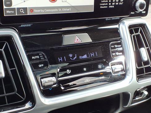 Used 2023 Kia Sorento SX Prestige image 22