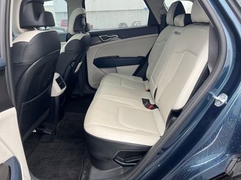 Used 2023 Kia Sportage EX w/ EX Premium Package image 21