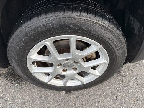 Used 2019 Jeep Renegade Latitude image 12