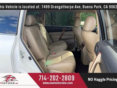 Used 2012 Toyota Highlander Limited w/ Tow Pkg image 36