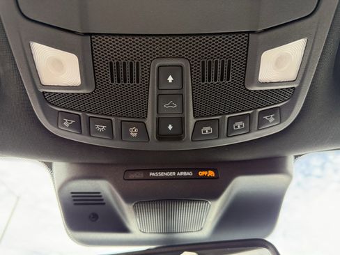 Used 2023 Ford Expedition Limited image 24