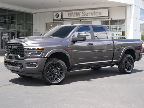Used 2025 RAM 2500 Limited AWD/4WD image 1