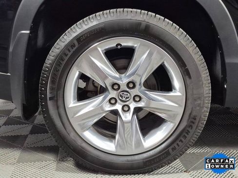 Used 2019 Toyota Highlander Limited image 29