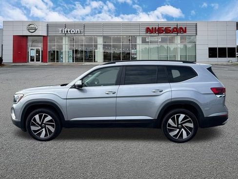 Used 2025 Volkswagen Atlas SE FWD image 4