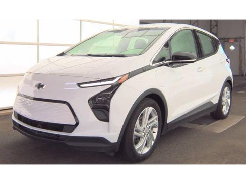 Used 2022 Chevrolet Bolt LT FWD image 1