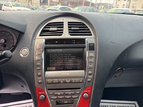 Used 2007 Lexus ES 350 w/ Premium Plus Pkg FWD image 18