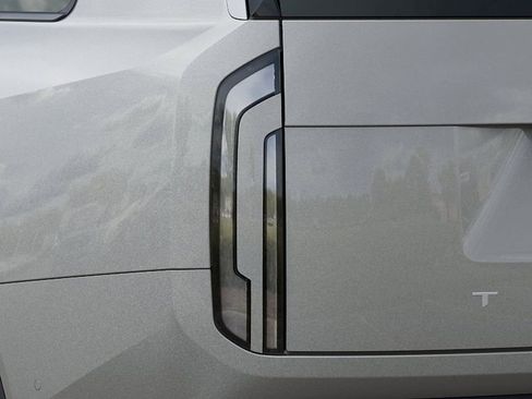 New 2027 Kia Telluride S image 11