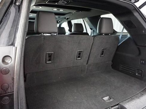 Used 2023 Chevrolet Traverse High Country FWD image 17