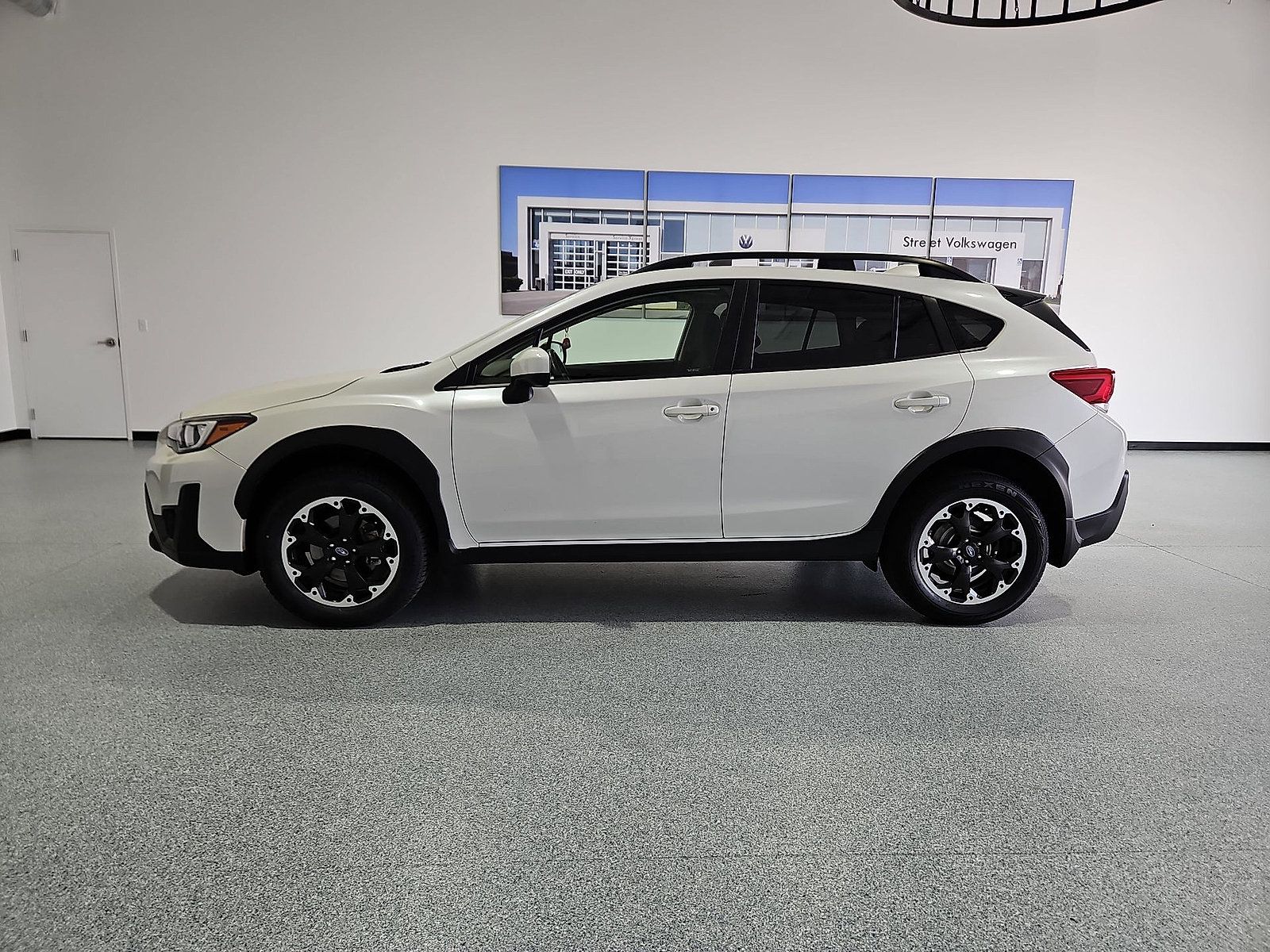 Used 2022 Subaru Crosstrek 2.0i Premium w/ Popular Package #4A AWD/4WD image 5