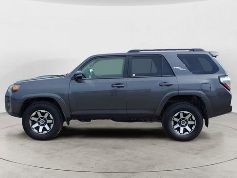 Used 2022 Toyota 4Runner TRD Off-Road Premium AWD/4WD image 2
