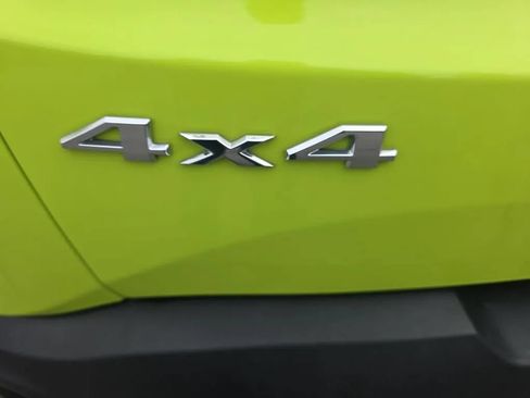 Used 2018 Jeep Renegade Latitude AWD/4WD image 17