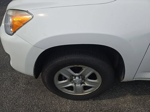 Used 2009 Toyota RAV4 4WD image 10