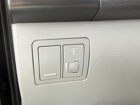 Used 2010 Hyundai Elantra GLS FWD image 15