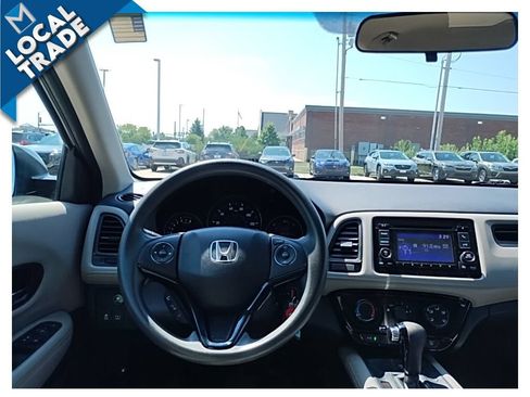 Used 2018 Honda HR-V LX image 15