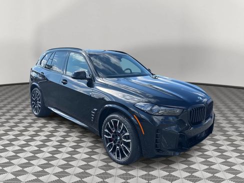 New 2026 BMW X5 xDrive50e image 3