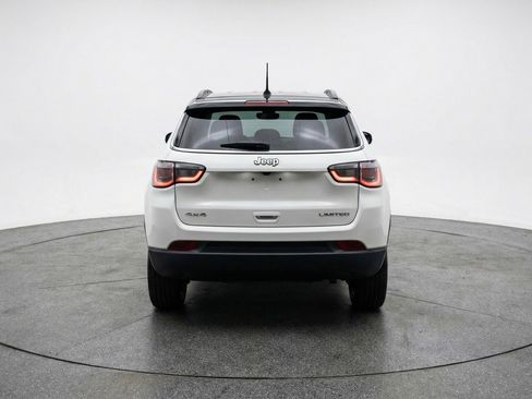 Used 2025 Jeep Compass Limited image 7