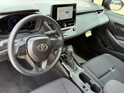 Used 2026 Toyota Corolla LE image 11