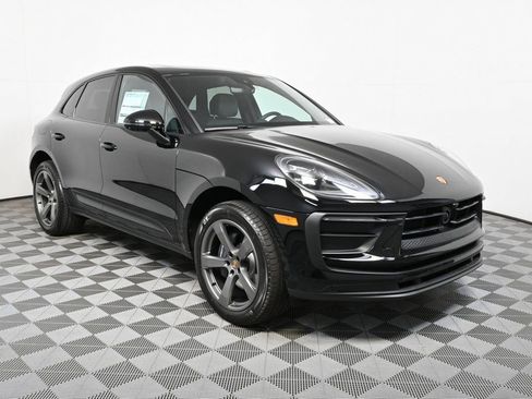 Certified 2026 Porsche Macan image 23