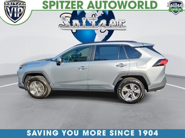 Used 2024 Toyota RAV4 XLE AWD/4WD image 1