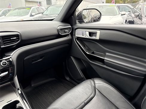 Used 2022 Ford Explorer ST w/ Equipment Group 401A image 16