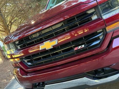 Used 2017 Chevrolet Silverado 1500 LT w/ All Star Edition image 12
