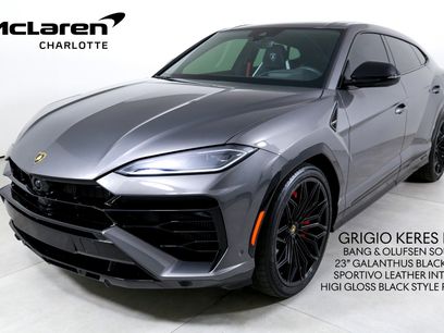 Used 2025 Lamborghini Urus SE