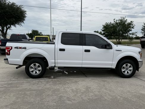 Used 2019 Ford F150 XLT w/ Trailer Tow Package image 5