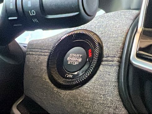 New 2025 Jeep Compass Latitude image 26