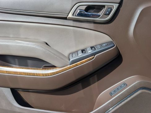 Used 2019 GMC Yukon Denali w/ Denali Ultimate Package AWD/4WD image 18