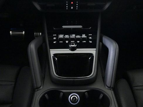 Certified 2024 Porsche Cayenne S image 17