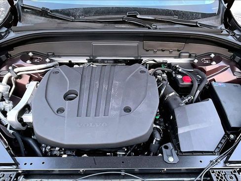 New 2026 Volvo XC60 B5 Ultra w/ Protection Package Premier image 12