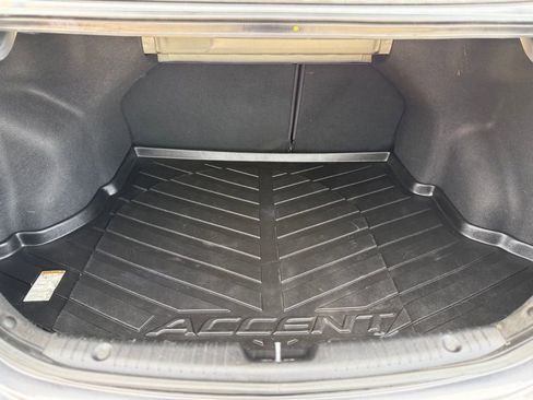 Used 2016 Hyundai Accent SE FWD image 18