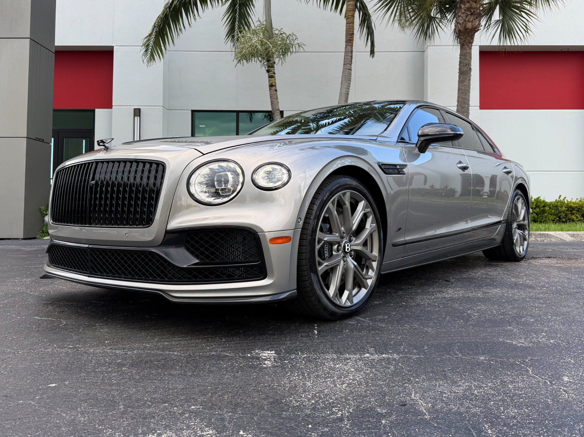 Used 2023 Bentley Flying Spur V8 AWD/4WD image 9
