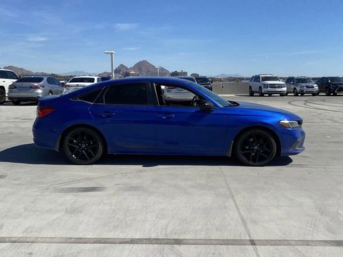 Used 2022 Honda Civic Sport image 3