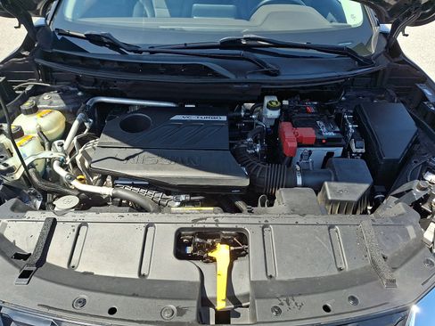 Used 2022 Nissan Rogue SV AWD/4WD image 28