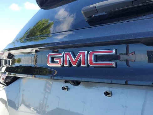 Used 2025 GMC Acadia AT4 AWD/4WD image 6