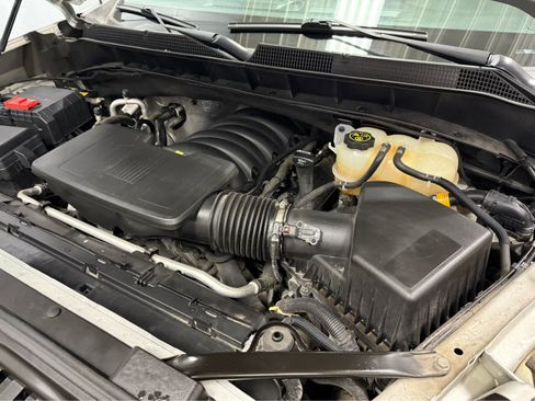 Used 2022 Chevrolet Silverado 1500 LT w/ Z71 Off-Road Package image 37