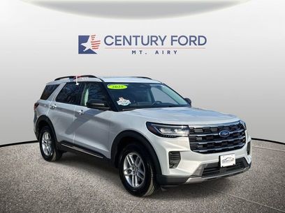 Used 2025 Ford Explorer Active