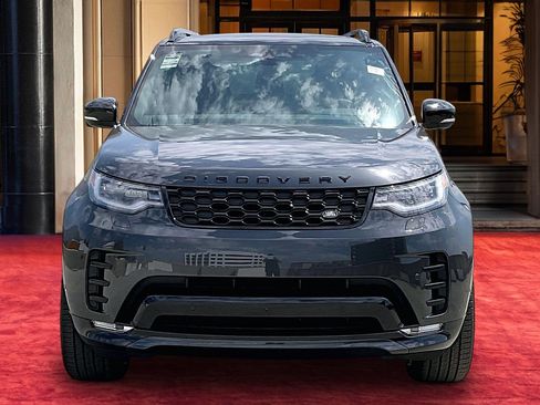 New 2026 Land Rover Discovery Dynamic SE AWD/4WD image 3