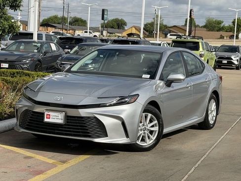 Certified 2025 Toyota Camry LE image 2