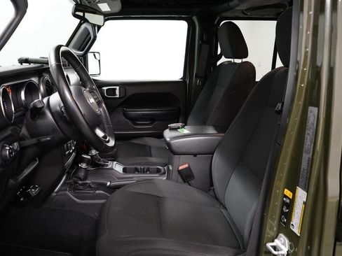 Used 2022 Jeep Gladiator Sport AWD/4WD image 13