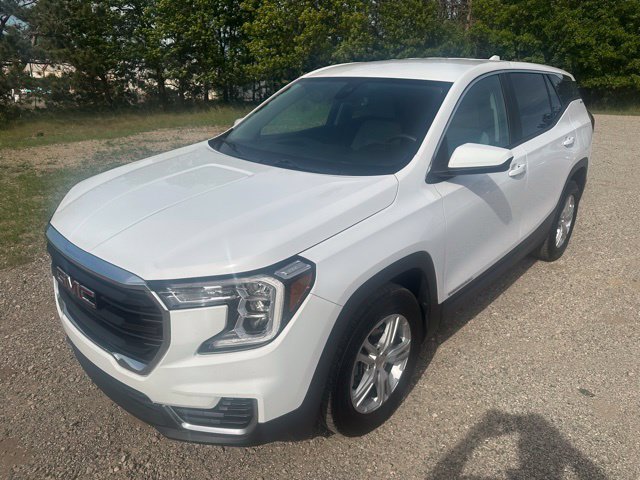 Used 2023 GMC Terrain SLE AWD/4WD image 2