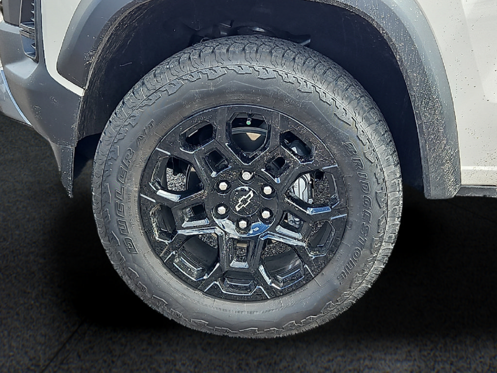 Used 2026 Chevrolet Colorado Trail Boss AWD/4WD image 8