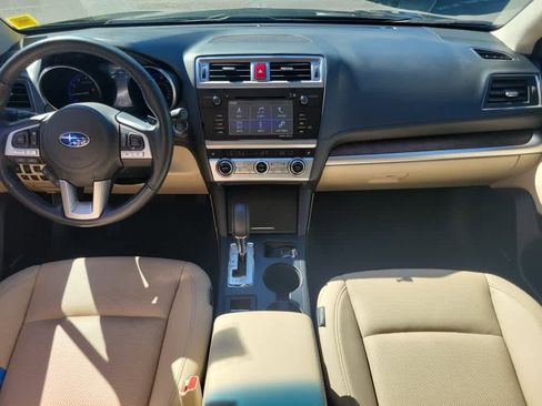 Used 2016 Subaru Outback 2.5i Limited AWD/4WD image 10