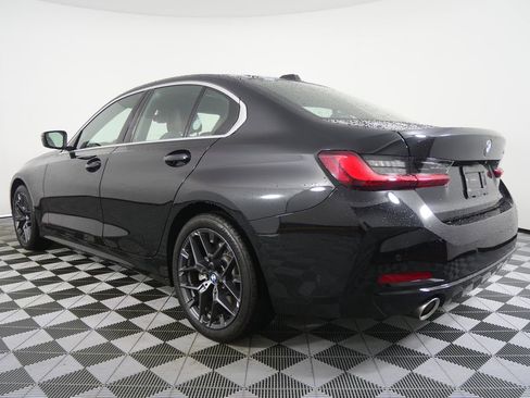 Used 2025 BMW 330i Sedan image 5
