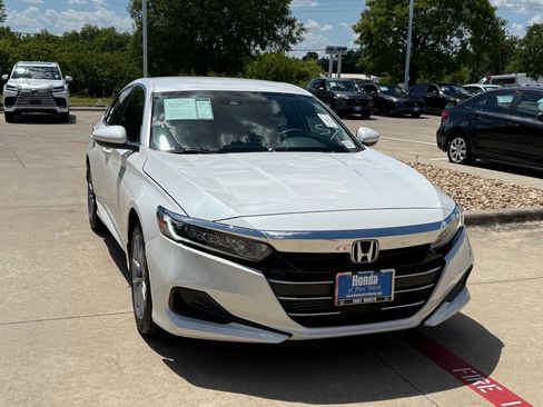 Used 2022 Honda Accord LX image 7