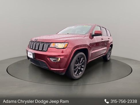 Used 2018 Jeep Grand Cherokee Altitude image 7
