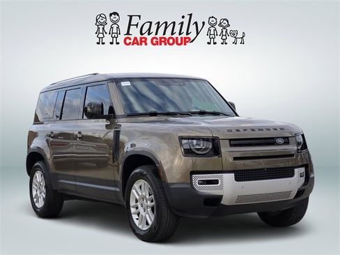 Used 2024 Land Rover Defender 110 S image 2