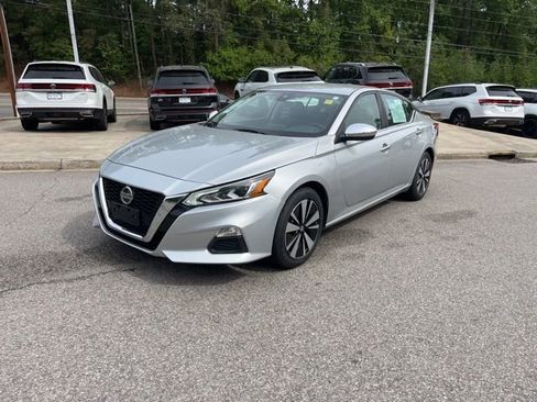 Used 2022 Nissan Altima 2.5 SV image 37